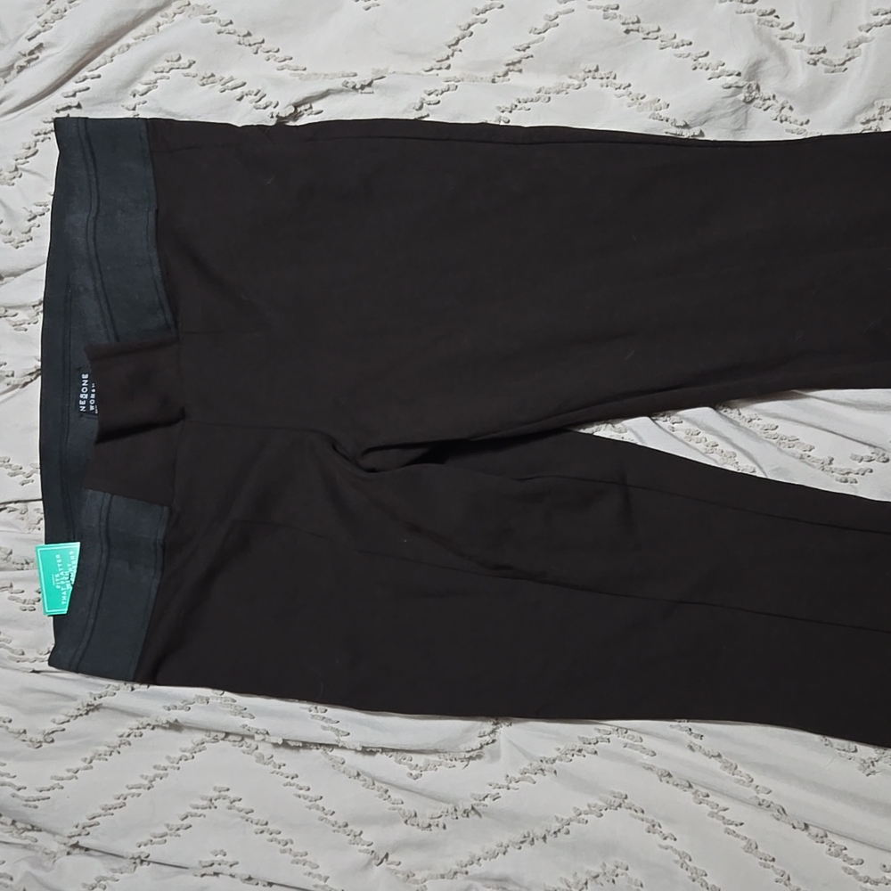 Women's Plus NWT chocolate brown color stretch leggings. Size 2X